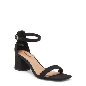 abound| finn sandal
